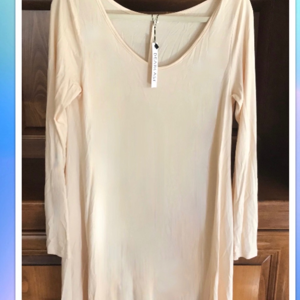 DEARCASE UNEVEN HEM T SHIRT DRESS MEDIUM new with tag